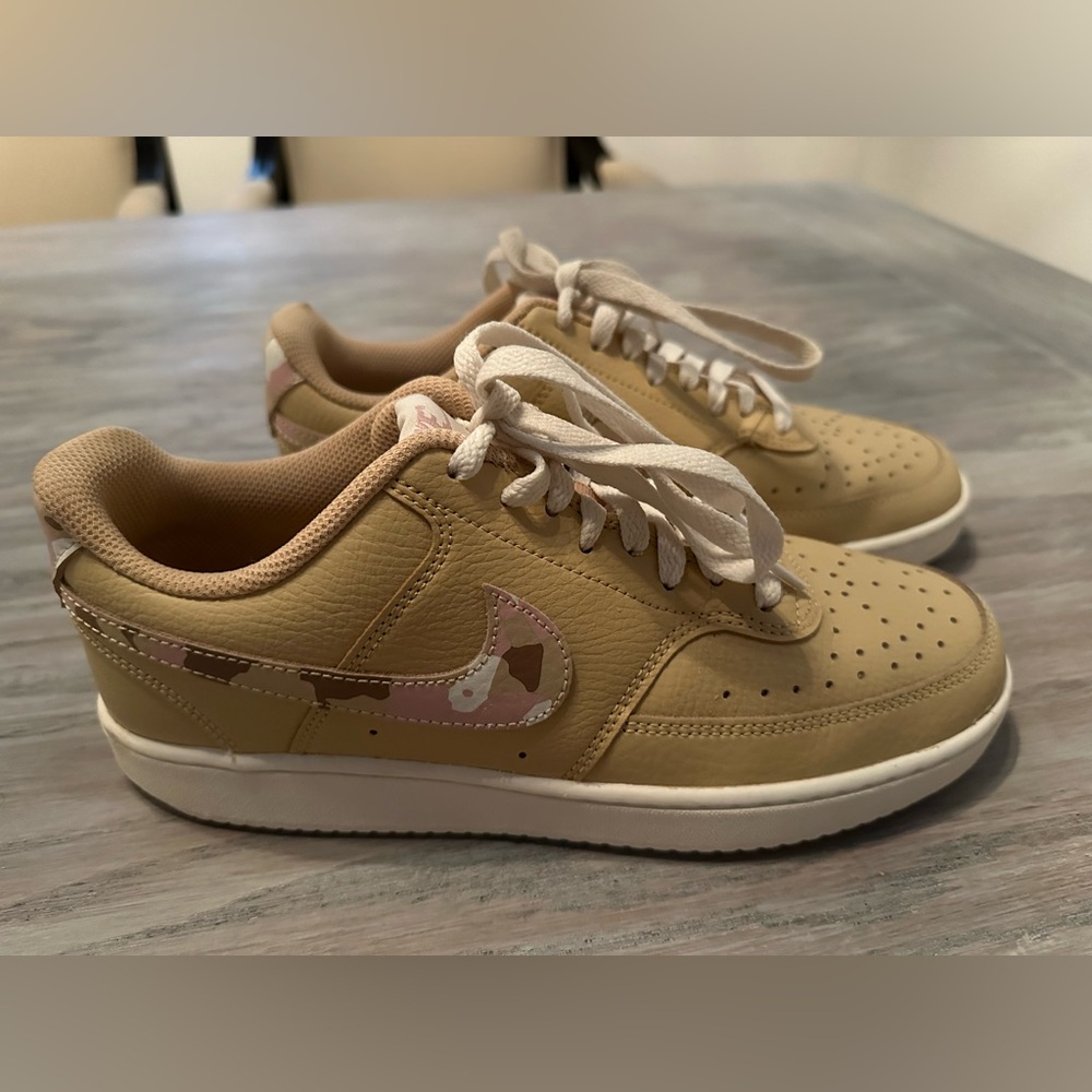 Nike Court Vision Sneakers 8.5